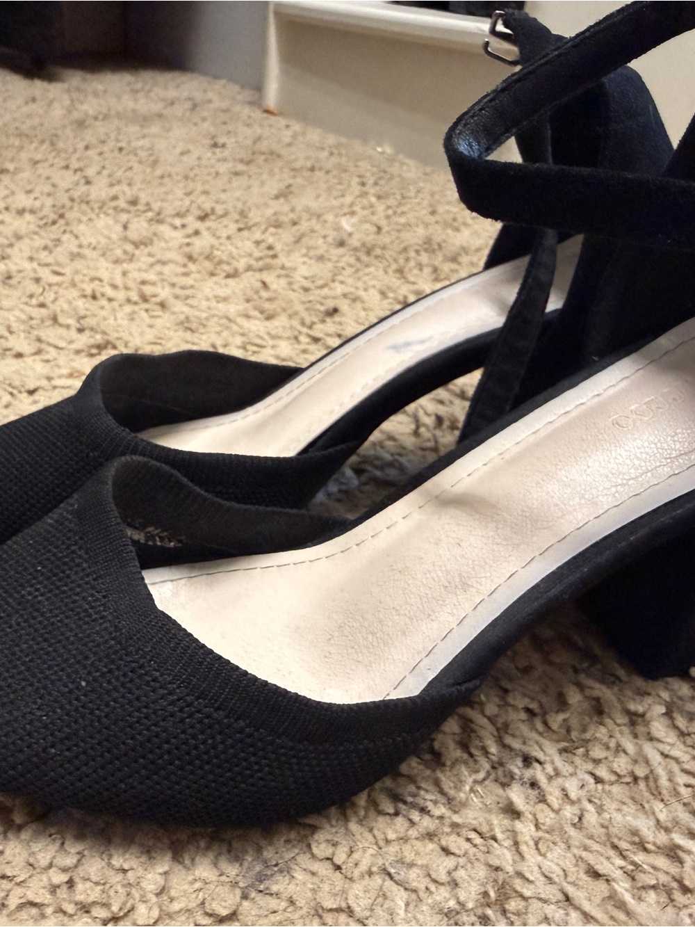 Black Women’s Ankle-Strap Block Heel Pumps